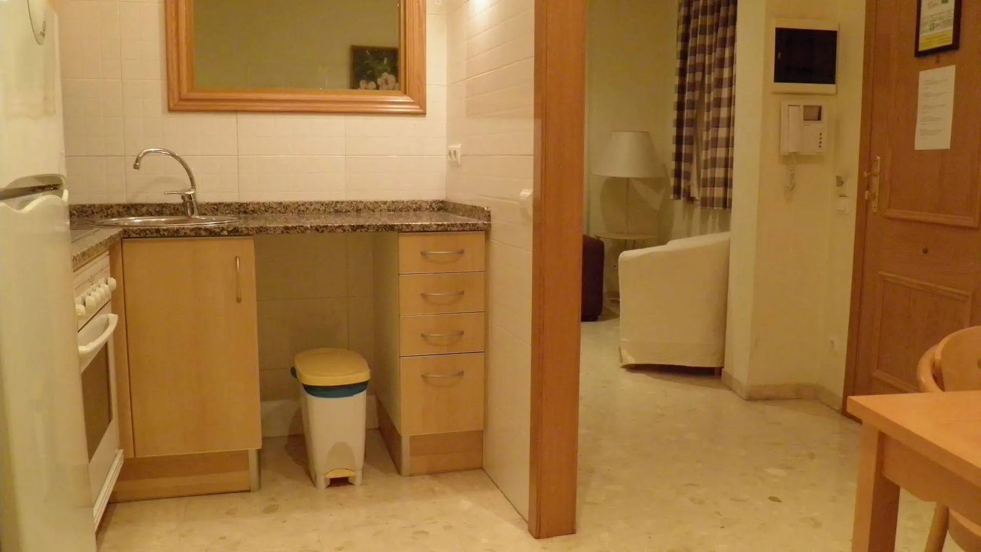 Apartment Apartaments St. Jordi Comtal Barcelona Spain